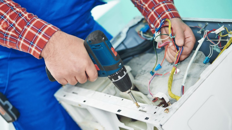 Köprübaşı Baxi Baxi çamaşır makinesi kart tamiri – Su almama arızası orijinal parça ile giderildi. - Teknik servis örneği